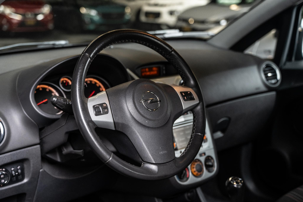 47049674-2.jpg