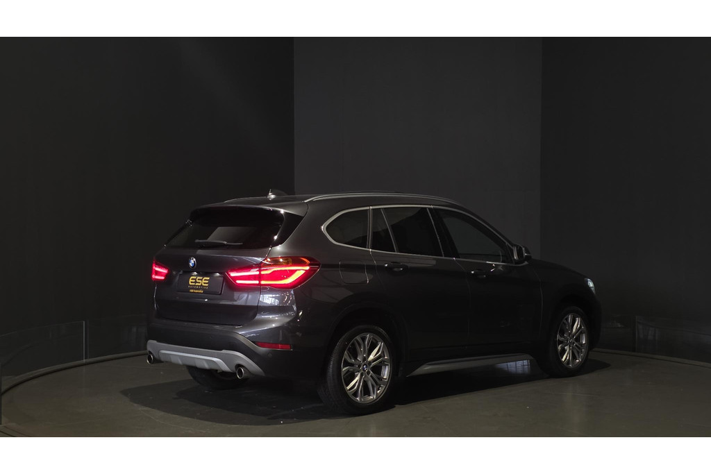 49346548-2.jpg